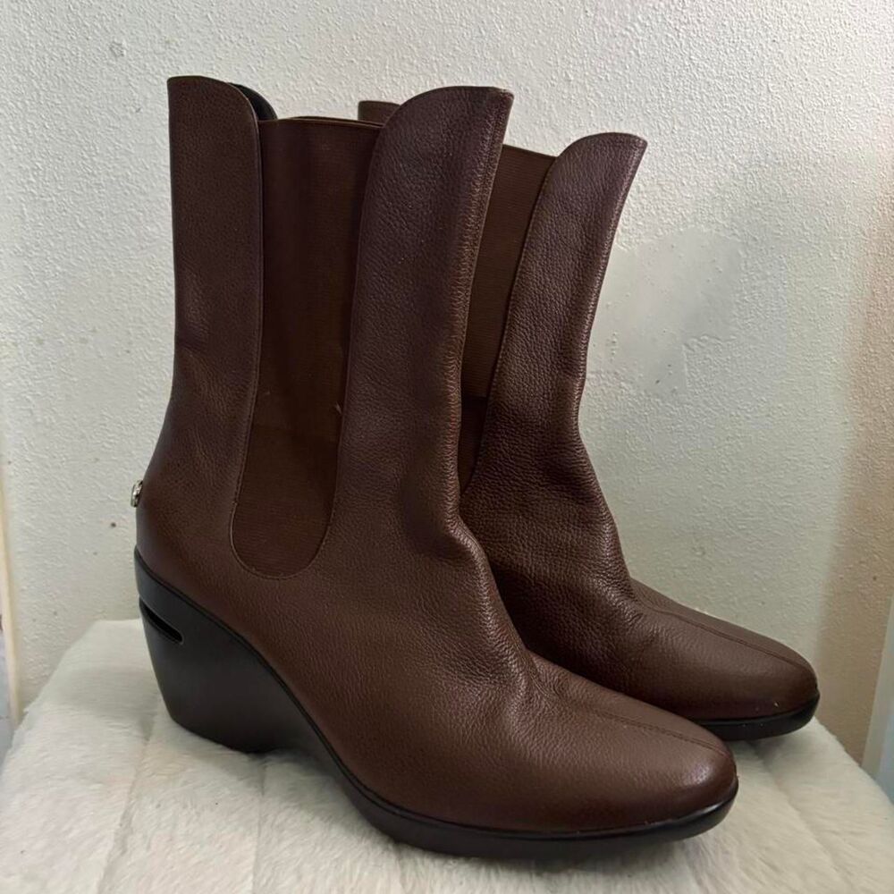 Women's Brown Cole Haan Wedge Heel Leather Chelsea Boot Size 10B NikeAir